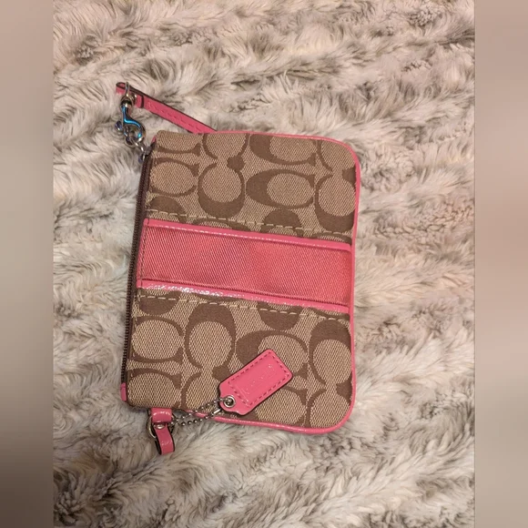 Coach Siganature Coin Wristlet - Tan with Pink Accents - NWOT - Picture 1 of 8